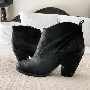 Vince Camuto leather booties size 6